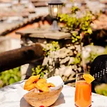 Anhel Hotel 4*