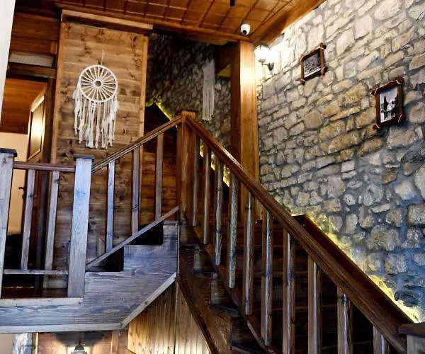 Anhel 4* Μπεράτ